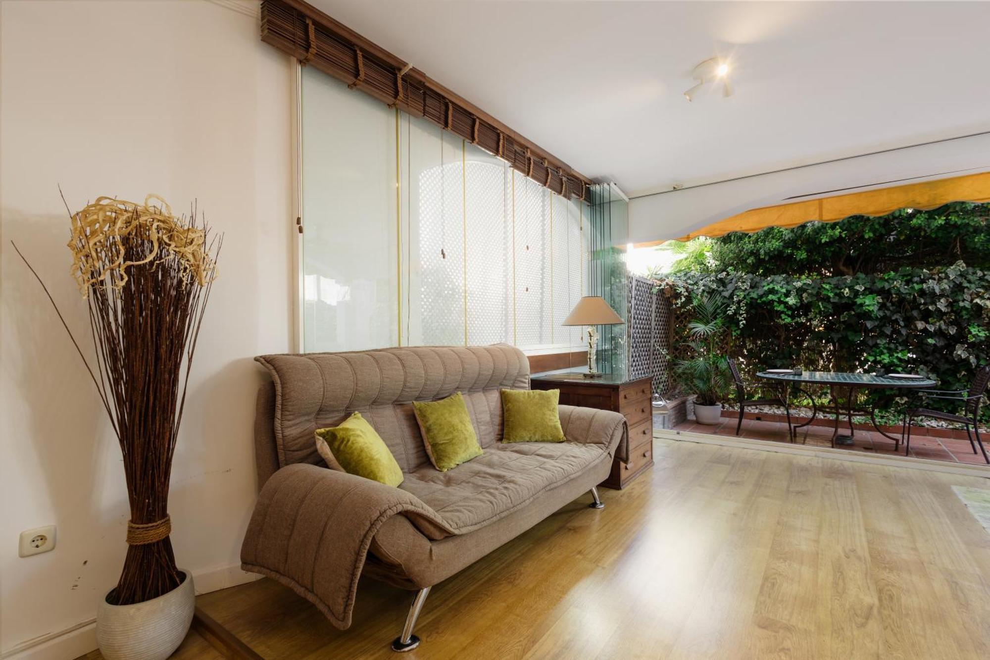 Ground Floor Holiday Apartment With Terrace And Pool In Puerto Banus, Marbella Kültér fotó