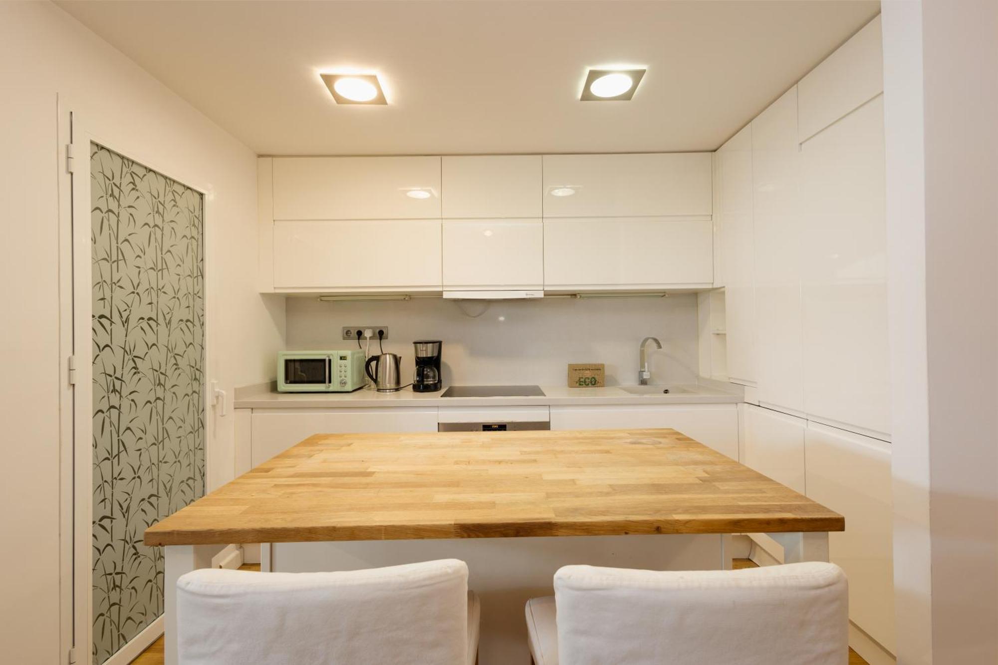 Ground Floor Holiday Apartment With Terrace And Pool In Puerto Banus, Marbella Kültér fotó