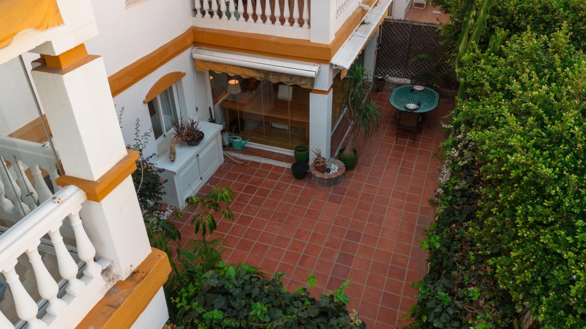 Ground Floor Holiday Apartment With Terrace And Pool In Puerto Banus, Marbella Kültér fotó